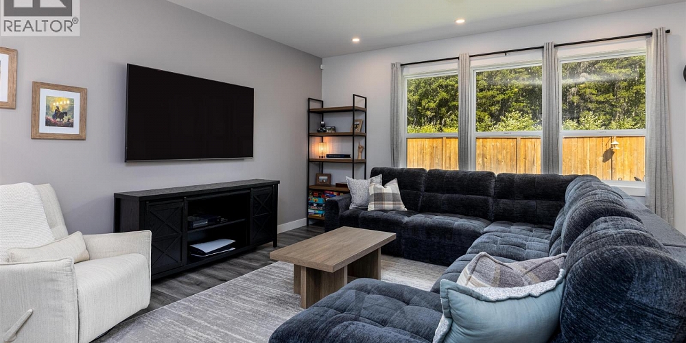 5238 SMITH AVENUE Terrace Photo 5 5238 SMITH AVENUE Terrace Photo 5